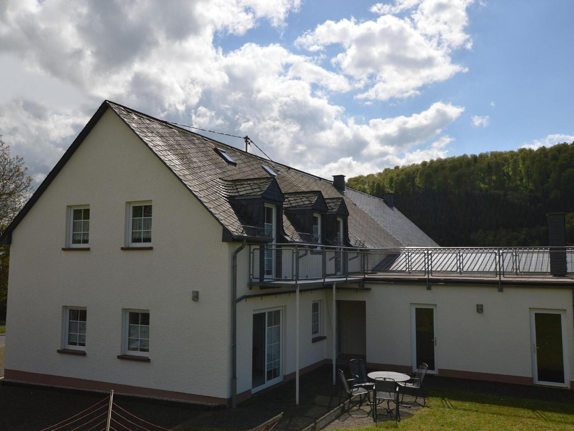 Cosy Holidayhome Near The Forest Zendscheid Exterior photo